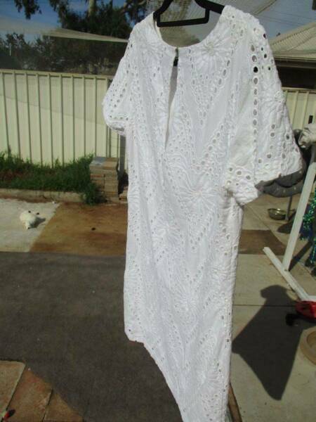 sportsgirl white dress